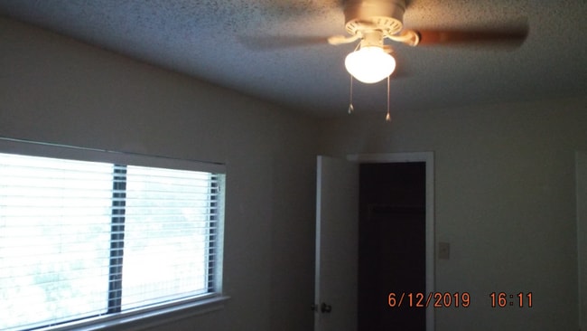 13235 Larkwalk St in San Antonio, TX - Building Photo - Building Photo