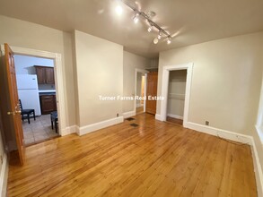 5 Sachem St, Unit 3 in Boston, MA - Building Photo - Building Photo