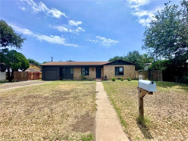 property at 1804 N Broadway St