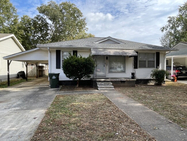 323 Shaw St in Athens, AL - Building Photo - Building Photo