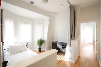 20 George St, Unit 2 in Somerville, MA - Building Photo - Building Photo