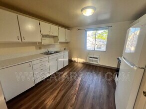 461 Locust St in Sandy, UT - Building Photo - Building Photo