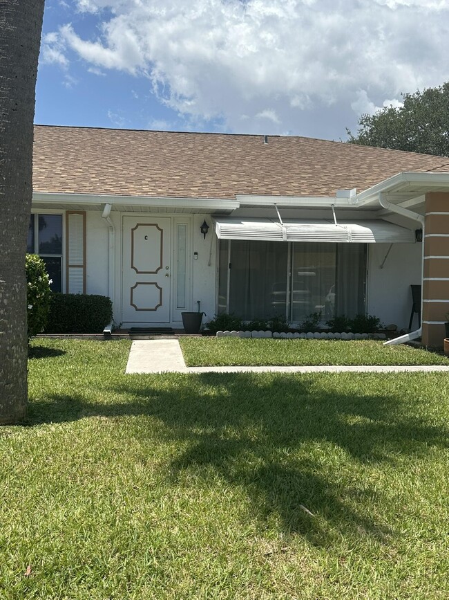 property at 933 Savannas Point Dr