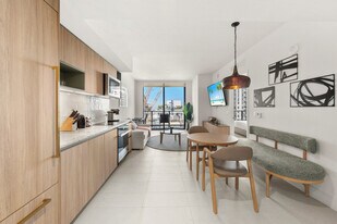 697 NE 1st Ave, Unit SI ID1540543P in Miami, FL - Building Photo