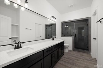 11 Arizona St in Alton, TX - Building Photo - Building Photo