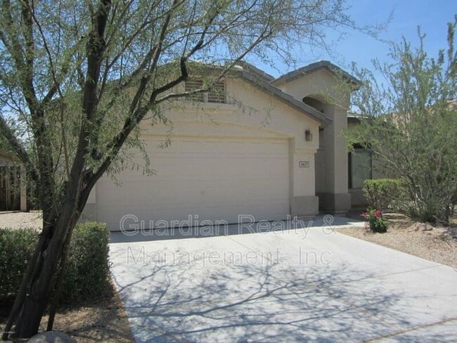 property at 2427 W Oberlin Way