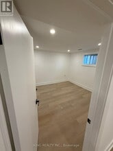 650 Mountview Pl in Newmarket, ON - Building Photo - Building Photo