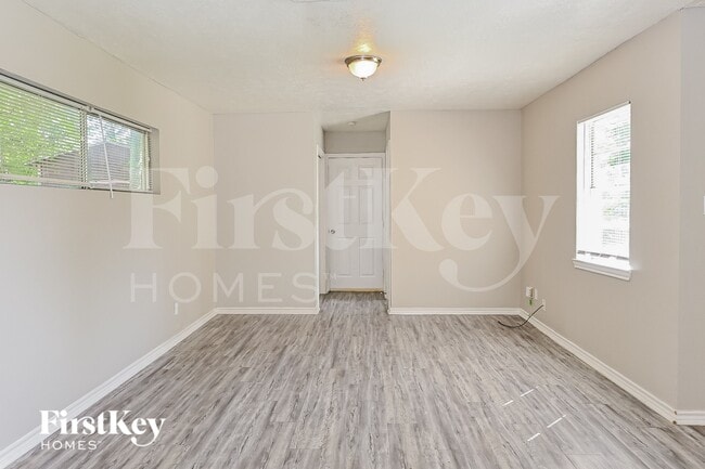 712 McCardell Dr in Channelview, TX - Foto de edificio - Building Photo