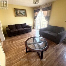 41 Field Sparrow Rd in Brampton, ON - Building Photo - Building Photo