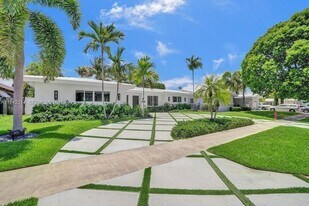 2080 NE 65th St in Fort Lauderdale, FL - Building Photo