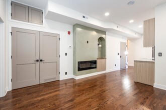 1613 N 33rd St, Unit B201 - 1613 N 33rd in Philadelphia, PA - Foto de edificio - Building Photo