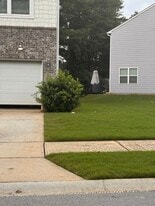 2387 Camden Oak Way in Lithonia, GA - Building Photo