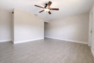 5451-5453 Eleventh Ave in Ft. Myers, FL - Building Photo - Building Photo