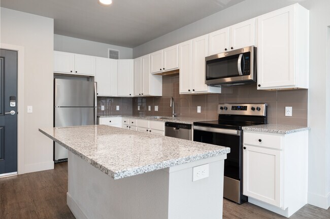 Preserve at Mesa Creek in Colorado Springs, CO - Building Photo - Interior Photo