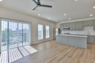 Park24 in Nashville, TN - Foto de edificio - Building Photo