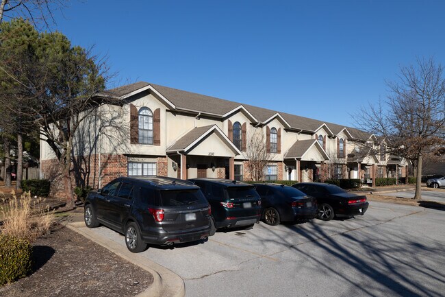 Hidden Lake Townhomes in Springdale, AR - Building Photo - Building Photo