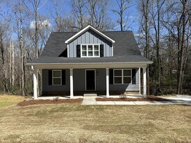 1050 Echo Brook Trail in Bogart, GA - Building Photo