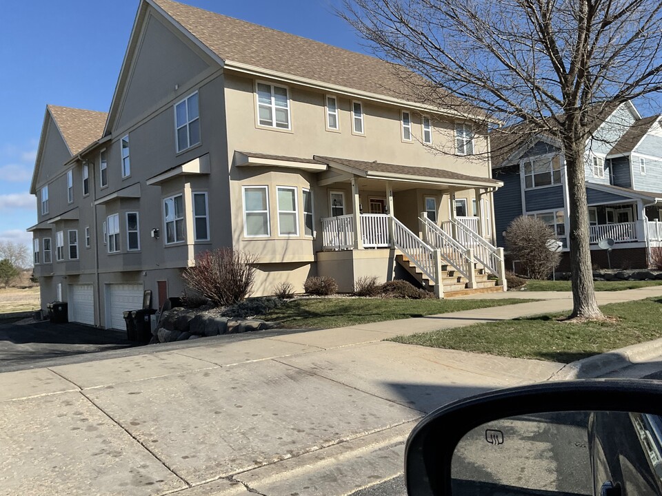 3014 Providence St in Sun Prairie, WI - Foto de edificio