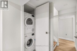 116 Manor Rd E in Toronto, ON - Building Photo - Building Photo