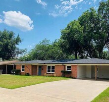 4808 Alamo Dr in Wichita Falls, TX - Building Photo