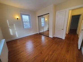 32 Columbus Ave, Unit 1 in Greenwich, CT - Foto de edificio - Building Photo