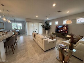 3333 Hampton Blvd in Alva, FL - Building Photo - Building Photo