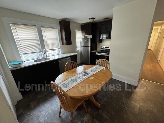 4 Glenway St in Boston, MA - Building Photo - Building Photo