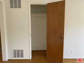 1117 10th St-Unit -10 in Santa Monica, CA - Building Photo - Building Photo
