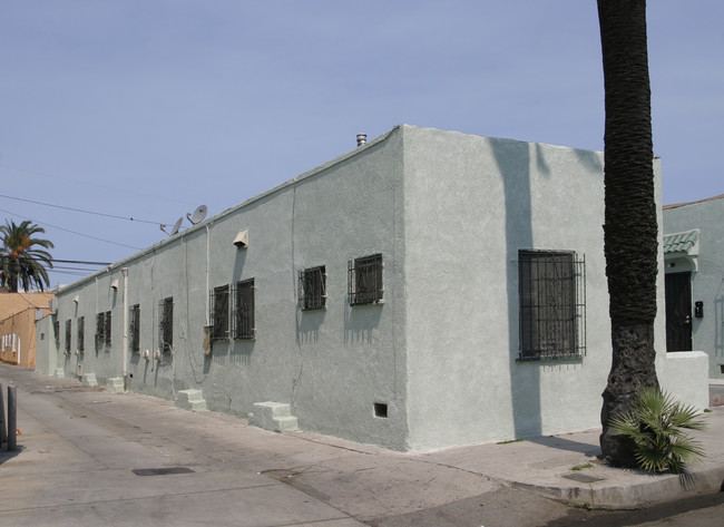 903 E 9th St in Long Beach, CA - Building Photo - Building Photo