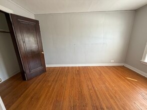 18 E Northwest Hwy in Arlington Heights, IL - Building Photo - Building Photo