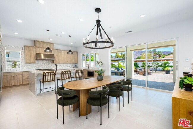 property at 75403 Mansfield Dr