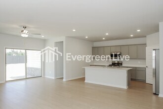 14665 Mountain Strm Dr in Athens, AL - Building Photo - Building Photo