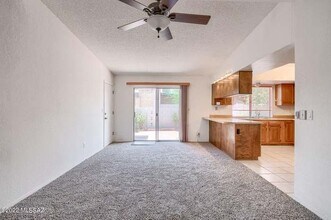 7551 E La Cienega Dr in Tucson, AZ - Building Photo - Building Photo