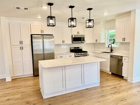 4505 W 43rd St in Houston, TX - Building Photo