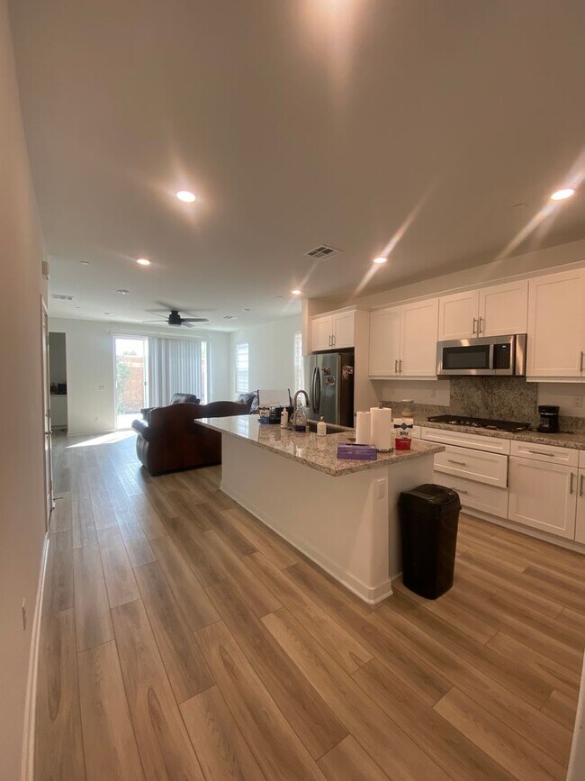 3463 Tanager Dr in Ontario, CA - Building Photo - Building Photo