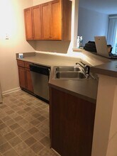 765 Walker Sq, Unit 2B in Charlottesville, VA - Building Photo - Building Photo