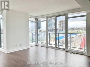 72-372 Esther Shiner Blvd in Toronto, ON - Building Photo - Building Photo