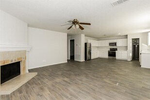 5373 Royal Birkdale Dr in Fort Worth, TX - Building Photo