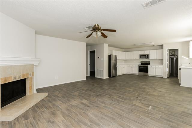 5373 Royal Birkdale Dr in Fort Worth, TX - Building Photo