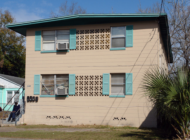 1349 14th St in Jacksonville, FL - Foto de edificio - Building Photo