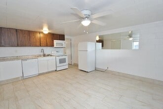 2020 Ua Ave in Emmett, ID - Building Photo - Building Photo