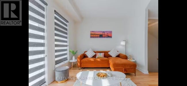 property at 3092 Meadowridge Dr