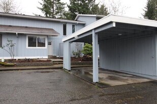 12313 NE 150th Ct in Kirkland, WA - Building Photo