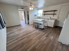 1741 N Stewart Ave in Tucson, AZ - Building Photo - Building Photo