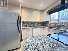 427 Crosby Ave in Richmond Hill, ON - Building Photo - Building Photo