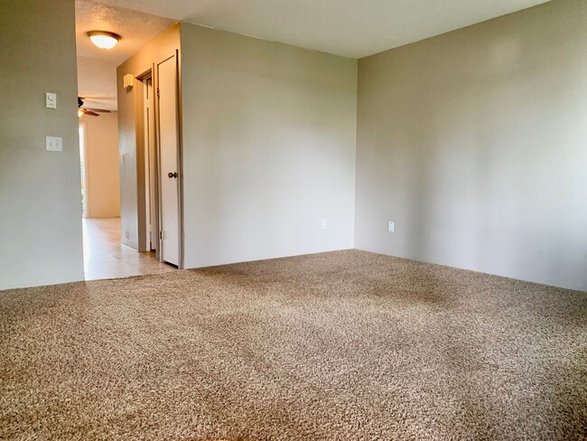 4870-4874-4874 Sunnyside Rd SE in Salem, OR - Building Photo - Building Photo