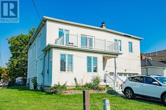 13163 Bathurst St in Richmond Hill, ON - Building Photo - Building Photo