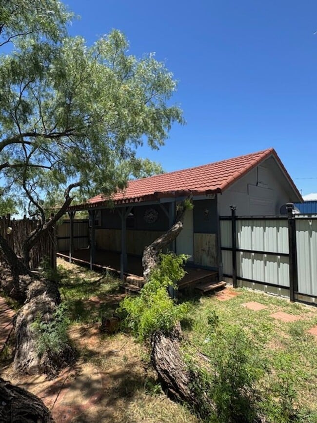 property at 648 FM 126