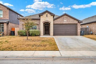 7041 XIT Ranch Rd in Odessa, TX - Building Photo