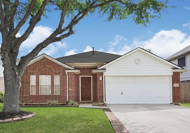 5007 Ridgeway Dr